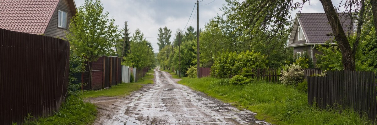 Сезонный подъезд к деревенскому дому