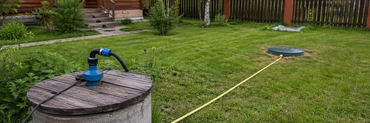 Скважина, септик и рельеф участка