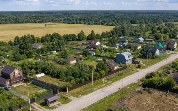В Росреестре назвали условия, при которых СНТ может стать населенным пунктом.