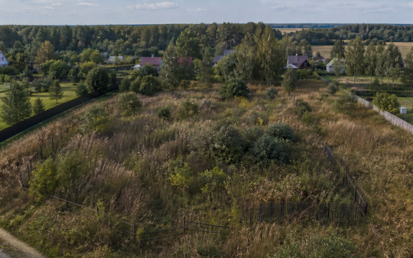 Как завладеть заброшенным соседским участком, рассказали в Госдуме