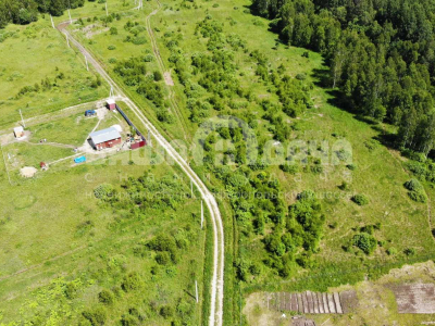 В продаже участок на лесной поляне.