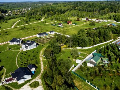 На берегу реки Нары продается земельный участок 7.41 соток.