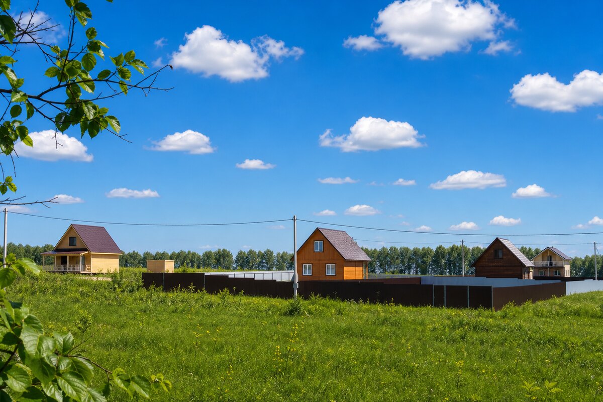 В деревне Дворяниново продается замечательный участок 8 соток. - фото #1