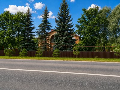 Продается участок в деревне Домнинские Дворики площадью 10,5 соток.