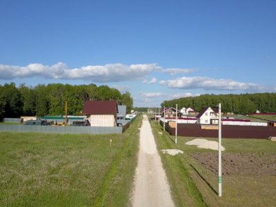 Участок в обжитом поселке по сниженной цене