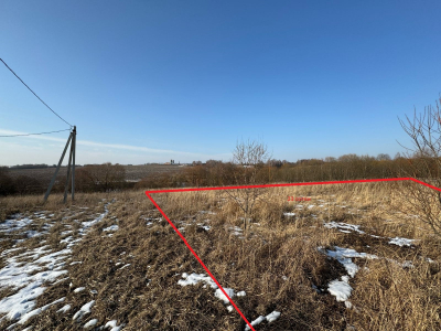 Участок в живописной деревне Наспищи