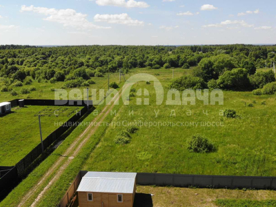 Сказочный уголок у каскада прудов