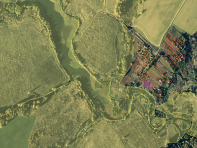 Участок у воды с шикарным видом