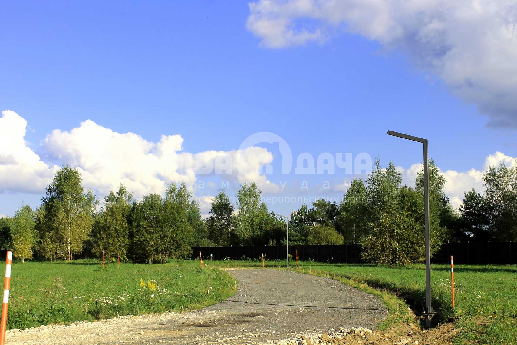 Асфальтовая дорога в поселке